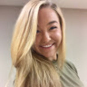 Meet your Posher, Courtney